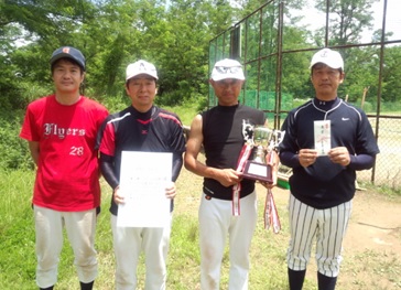 優勝した川治地区の皆さん